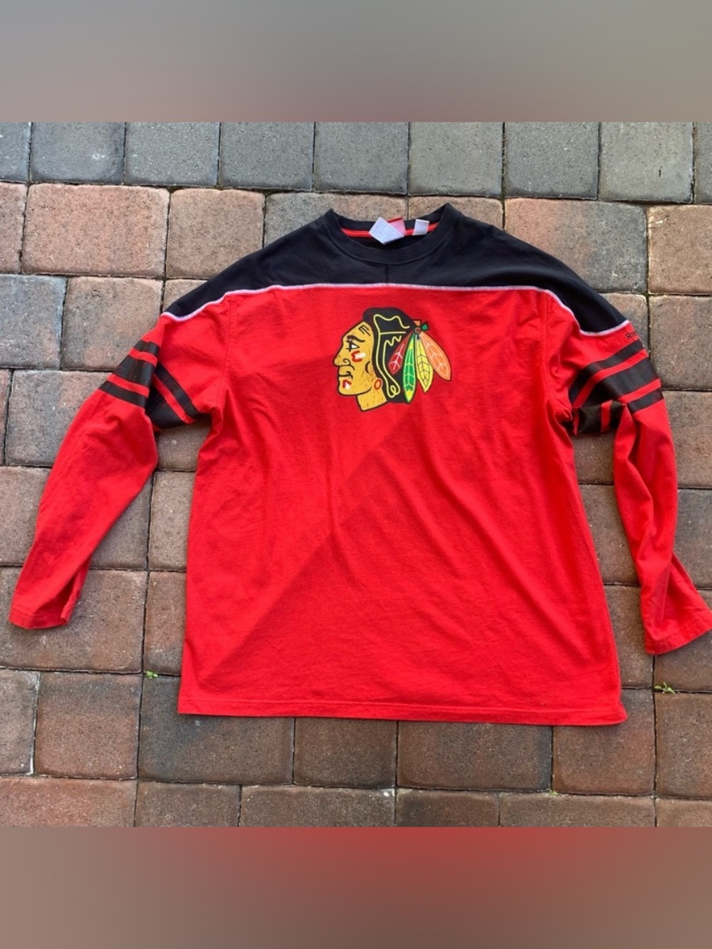Vintage Reebok Chicago Blackhawks Long Sleeve Hockey Shirt